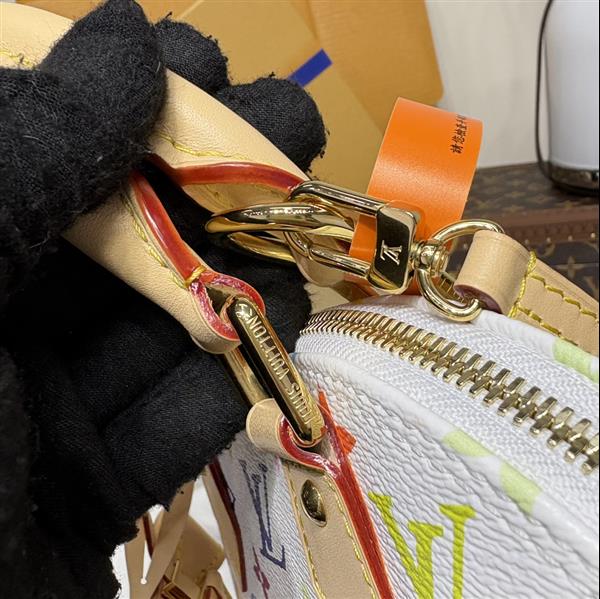 2026124175519844 130